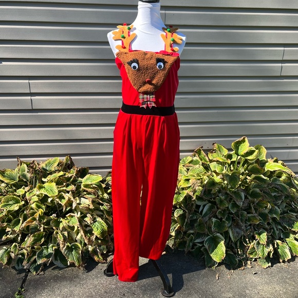 NWT Red Velvet Christmas Holiday Reindeer Overalls - Picture 1 of 7
